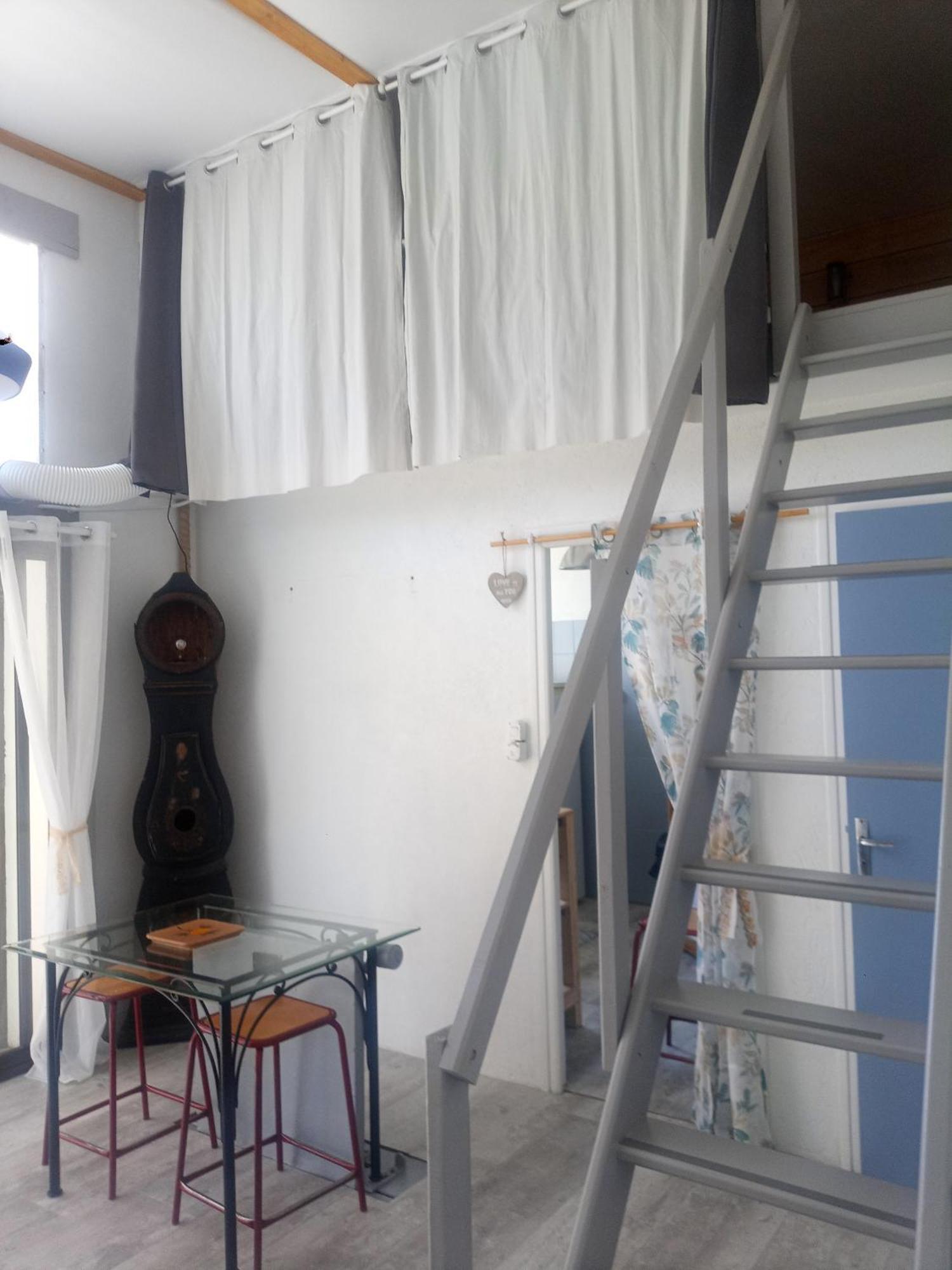 Studio D'Aqui Et D'Ailleurs Apartment แปร์ปินญอง ภายนอก รูปภาพ