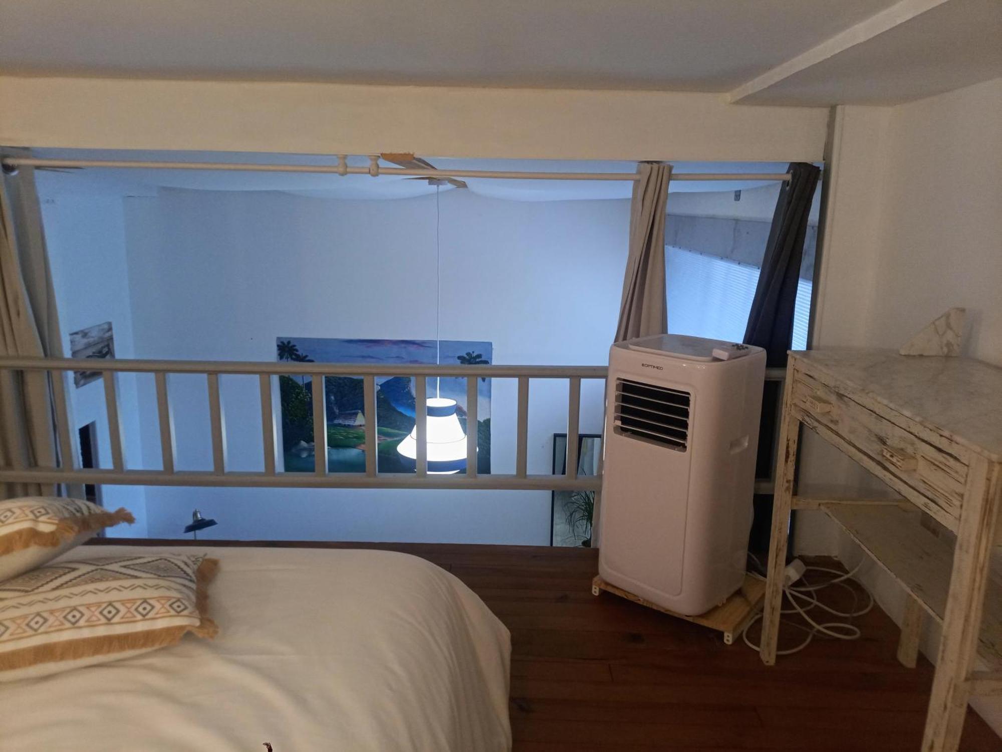 Studio D'Aqui Et D'Ailleurs Apartment แปร์ปินญอง ภายนอก รูปภาพ